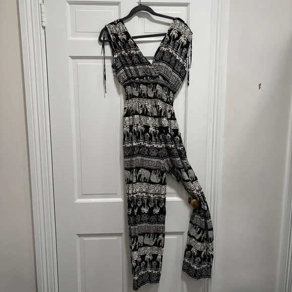 Boho Jumpsuit Black White Festival Beach Brunch - Picture 2 of 10
